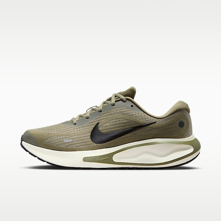 Nike Revolution 8 Men's Road Running Shoes (Wide). Nike.com